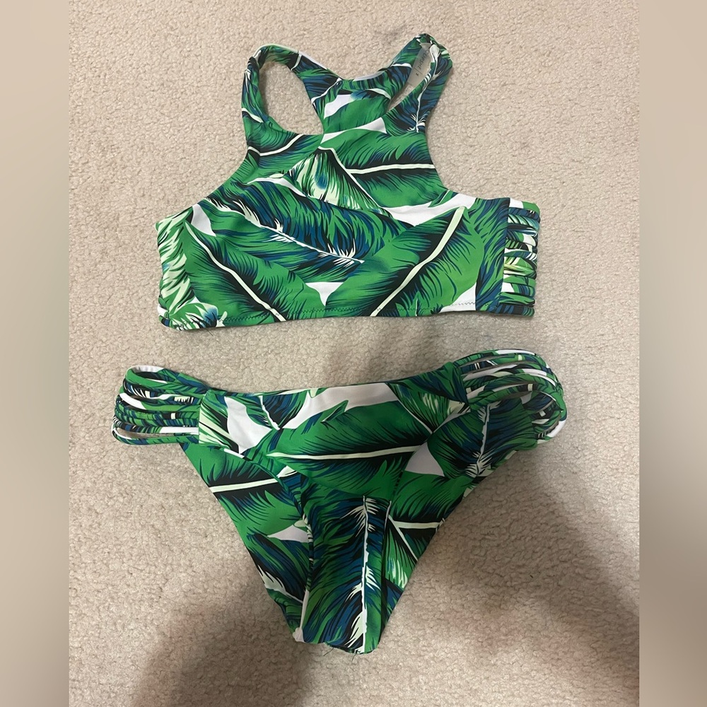 Cupshe bikini size medium